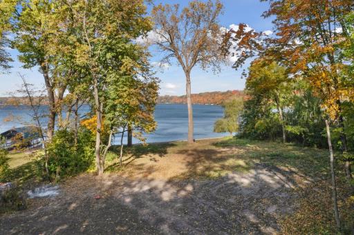 1020 Pleasant View Road, Chanhassen, MN 55317