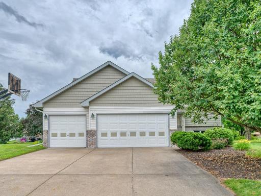 8918 Prestwick Parkway N, Brooklyn Park, MN 55443
