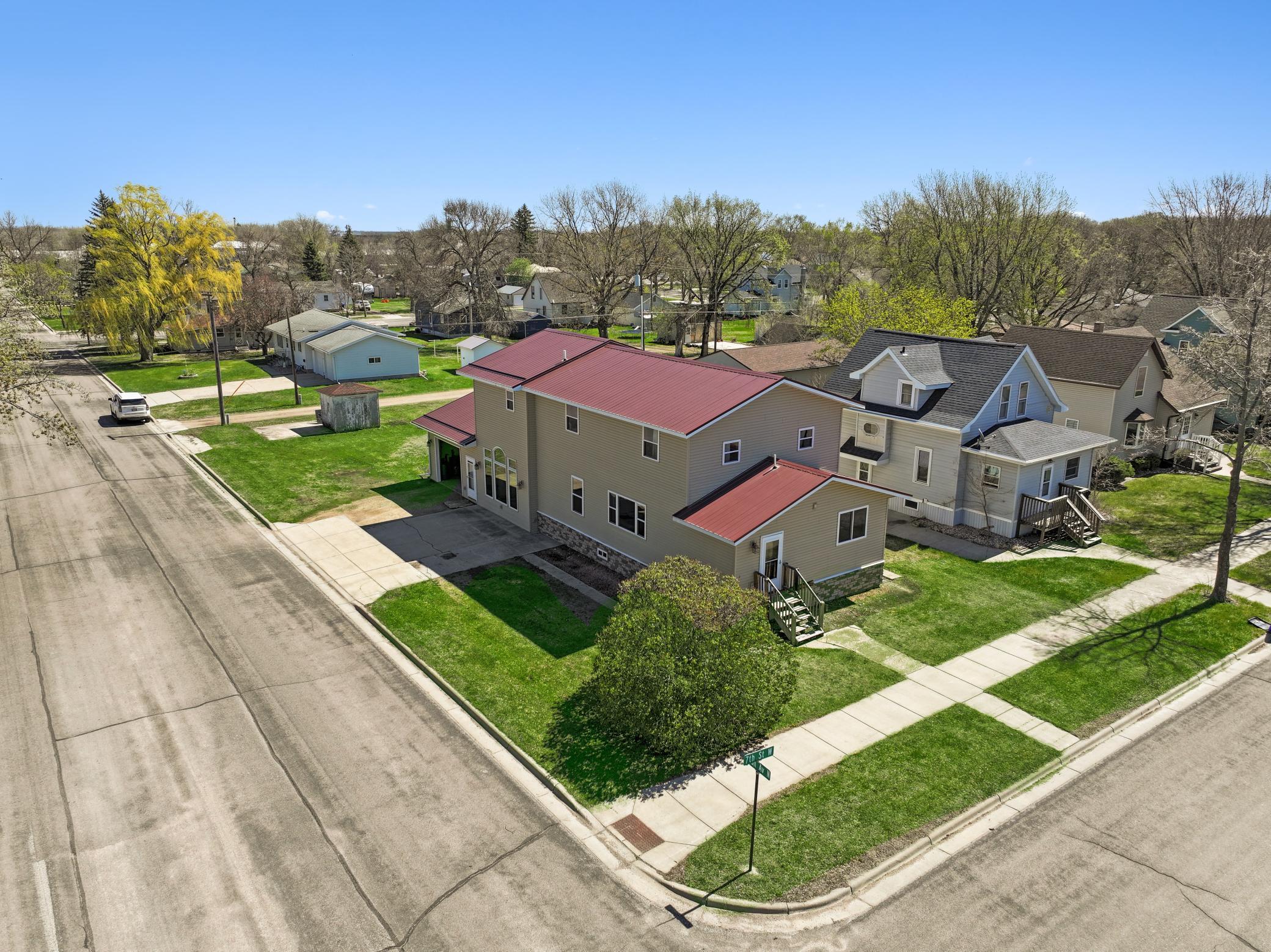 313 7th St W Canby