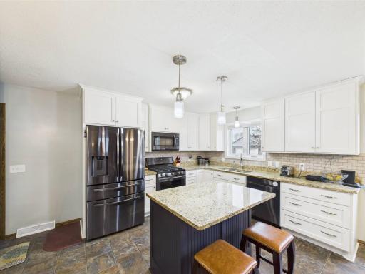 322 8th Street SE, Freeport, MN 56331