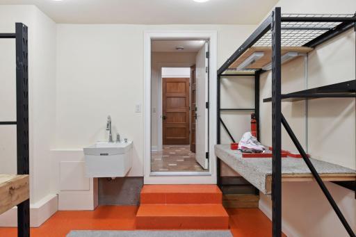 Climate controlled work/hobby room.