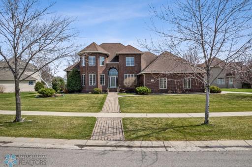 4226 Timberline Drive S, Fargo, ND 58104