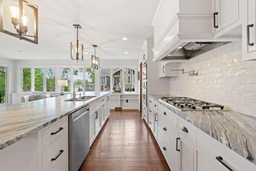 6592 Rustic Road SE, Prior Lake, MN 55372