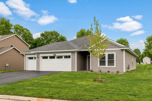 687 Aspen Lane, Montrose, MN 55363