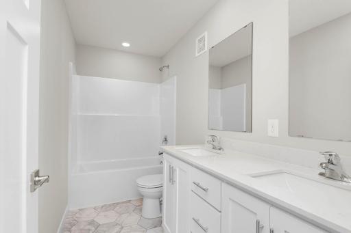 689 Aspen Lane, Montrose, MN 55363