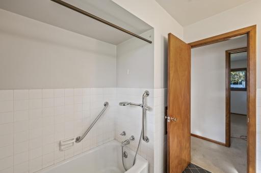 2709 W Armour Terrace, Minneapolis, MN 55418