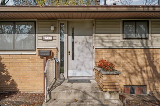 2709 W Armour Terrace, Minneapolis, MN 55418