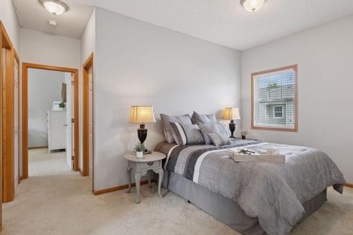 1945 Sierra Drive, 1702, Hastings, MN 55033