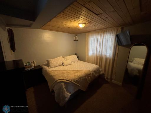 516 Vance Avenue S, Erskine, MN 56535