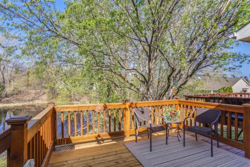 541 Deer Ridge Lane S, Saint Paul, MN 55119
