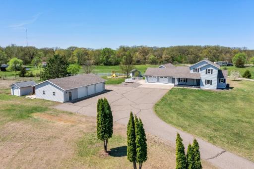 WELCOME HOME! 5 beds, 5 baths, 5 stunning acres!