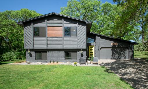2585 White Oak Circle, Monticello, MN 55362