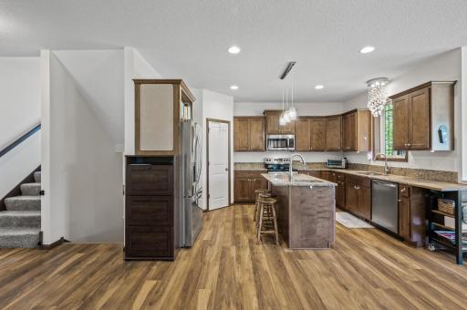 2895 Thunder Bay Court, Saint Paul, MN 55117