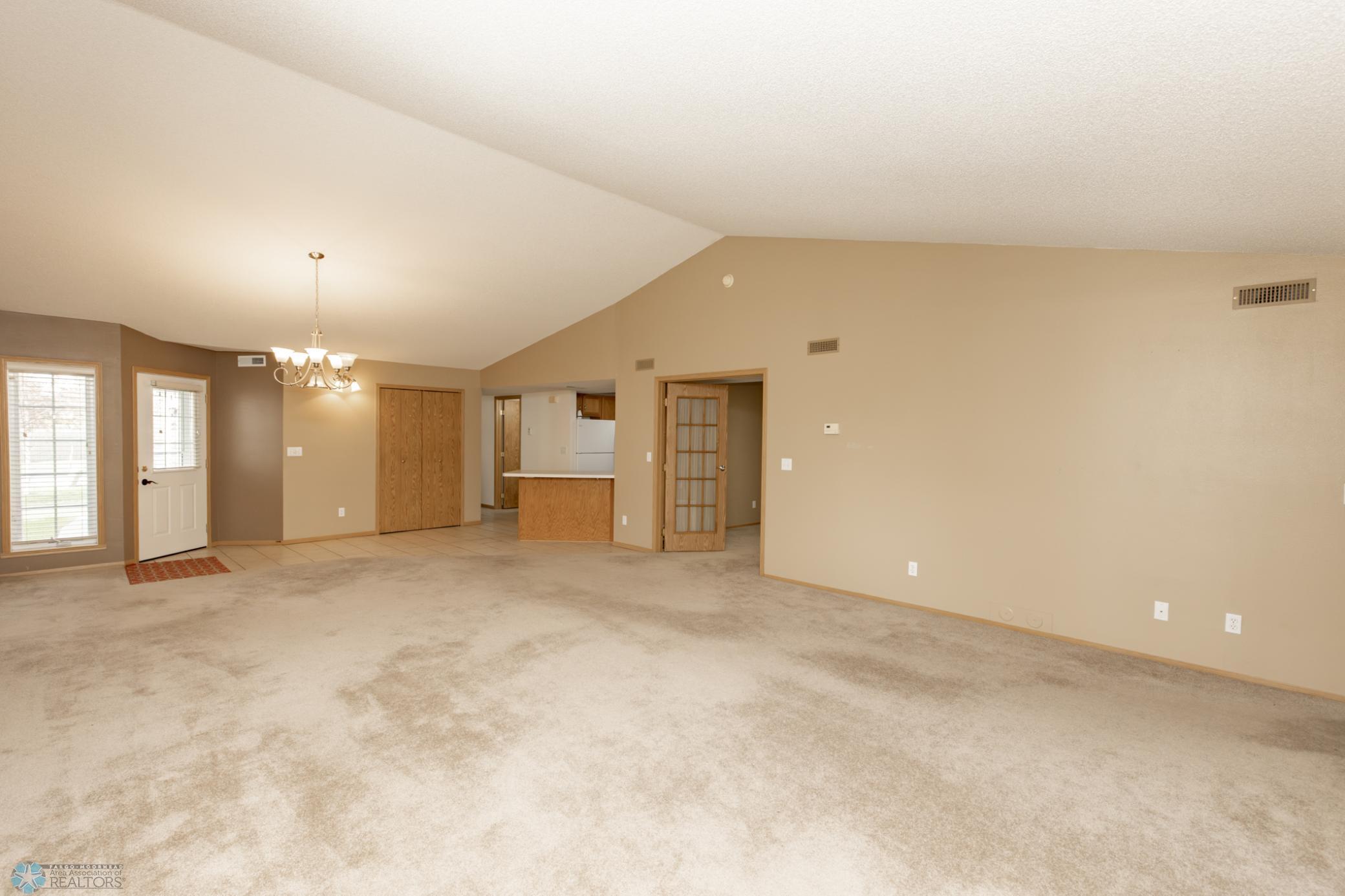 Living Room/Dining