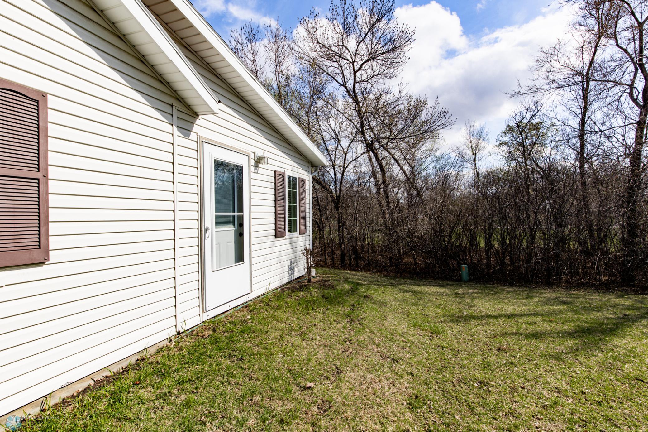 Side Yard/Entrance