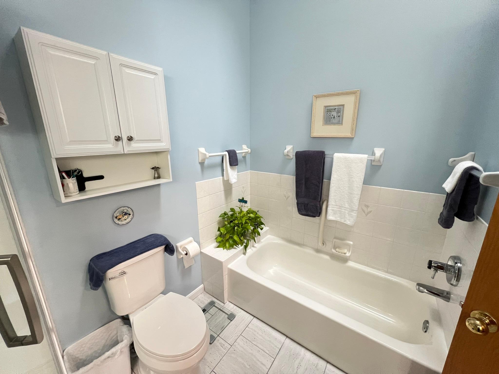 Primary bath