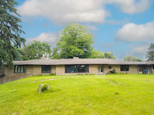 2 Skillman Lane, Saint Paul, MN 55127