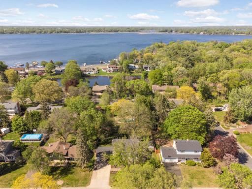 2365 Lakeridge Drive, White Bear Lake, MN 55110