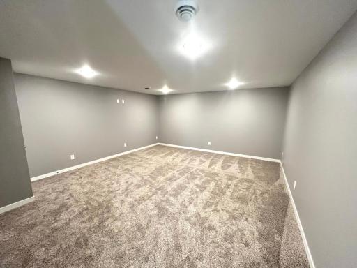 2008 Nelson Drive, Thief River Falls, MN 56701