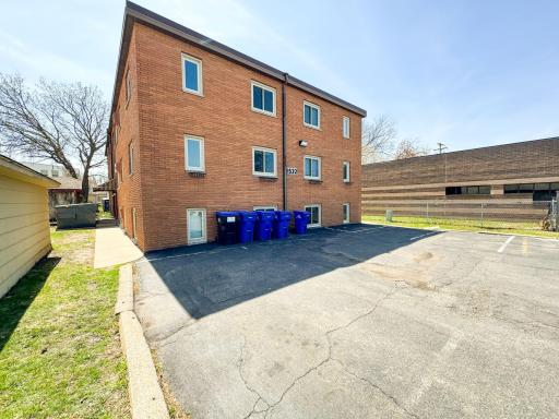 Saint Paul, MN 55105