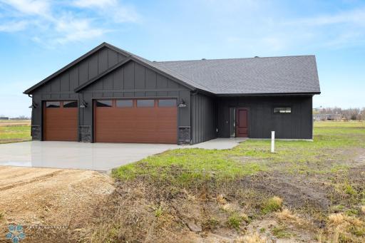 106 Neuman Boulevard, Colfax, ND 58018