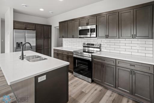 216 Laverne Lane, Colfax, ND 58018