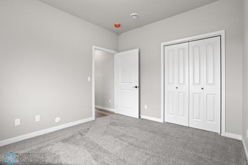 216 Laverne Lane, Colfax, ND 58018