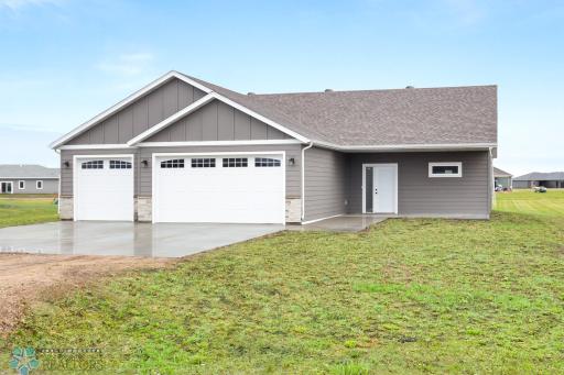 216 Laverne Lane, Colfax, ND 58018