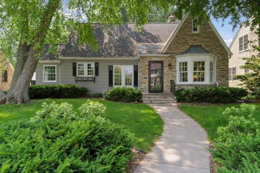 1870 Eleanor Avenue, Saint Paul, MN 55116