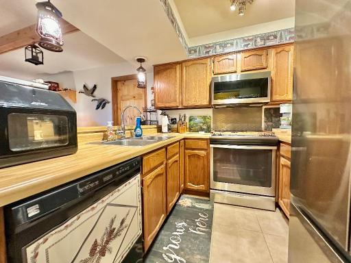 518 Quadna Mountain Road, 518, Hill City, MN 55748