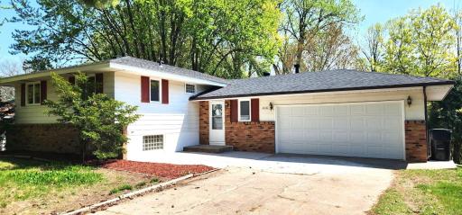 2636 Brookview Drive E, Saint Paul, MN 55119