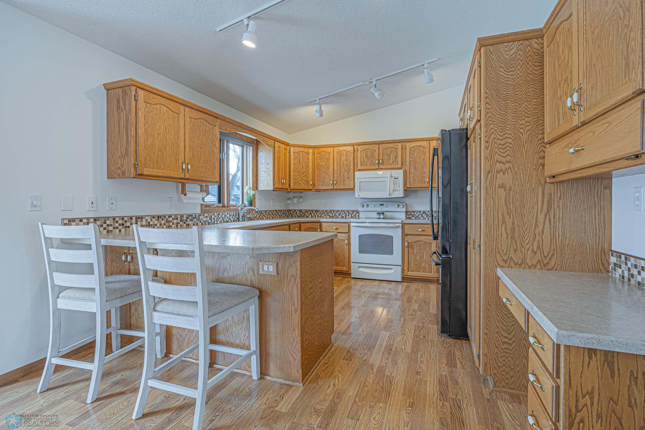 Spacious Roomy Kitchen Braaten Cabinets