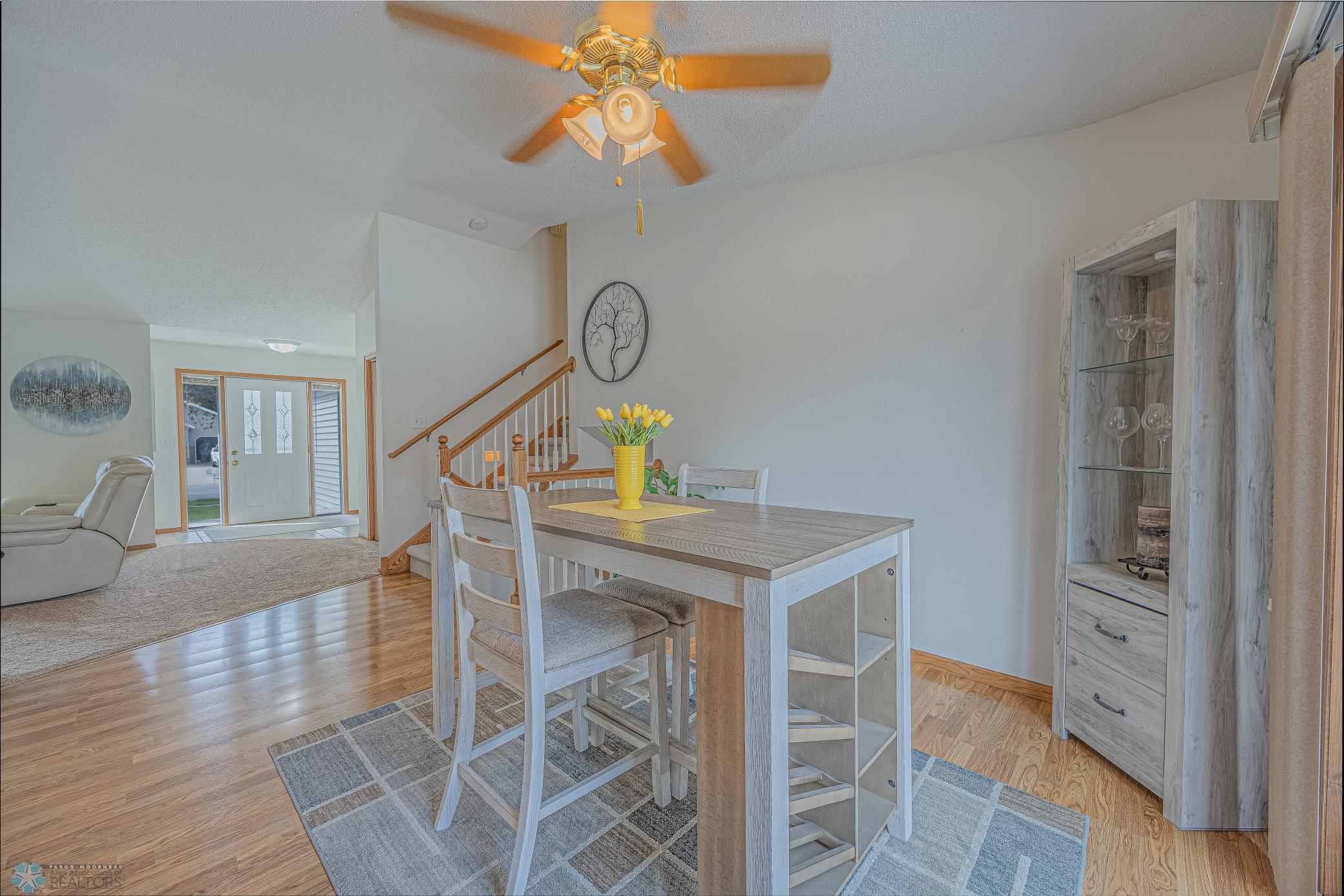Nice Bright Dining Area