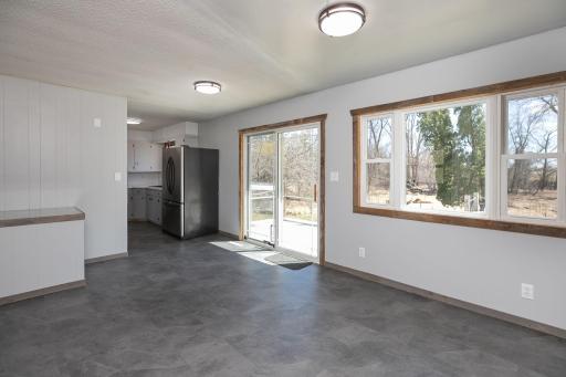 56325 220th Street, Austin, MN 55912