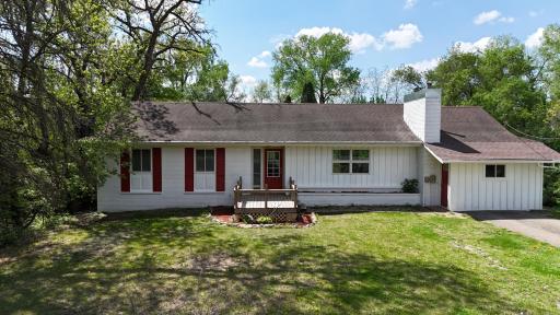 56325 220th Street, Austin, MN 55912