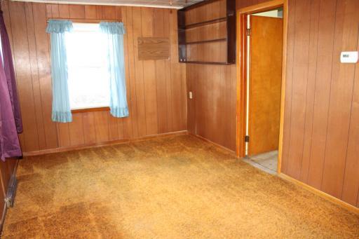 712 Kendall Avenue S, Thief River Falls, MN 56701