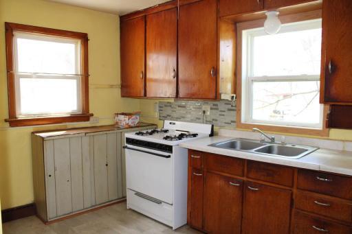 712 Kendall Avenue S, Thief River Falls, MN 56701