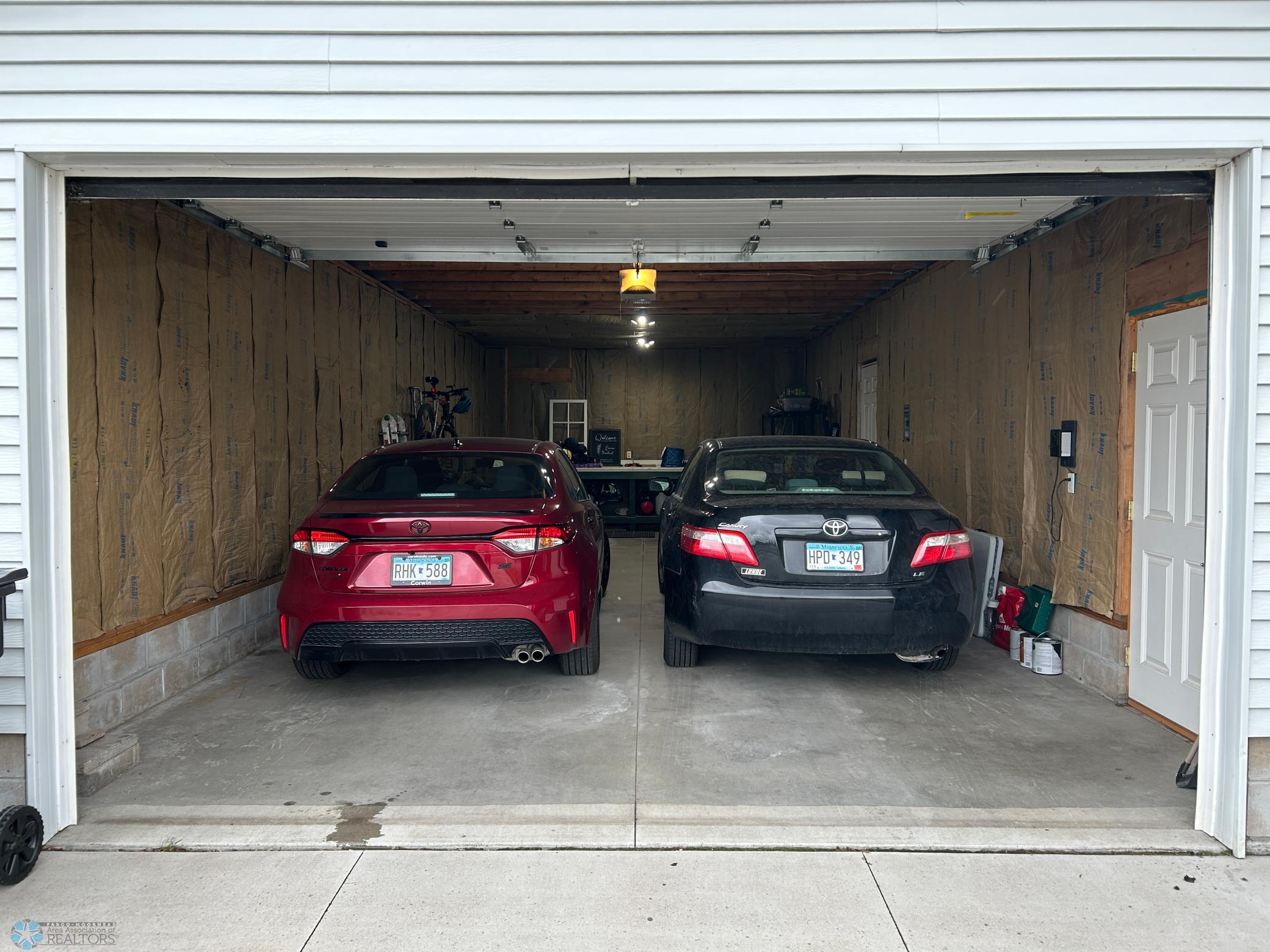 4-Stall Tandem Garage