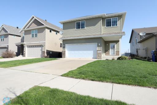 4809 34th Avenue S, Fargo, ND 58104