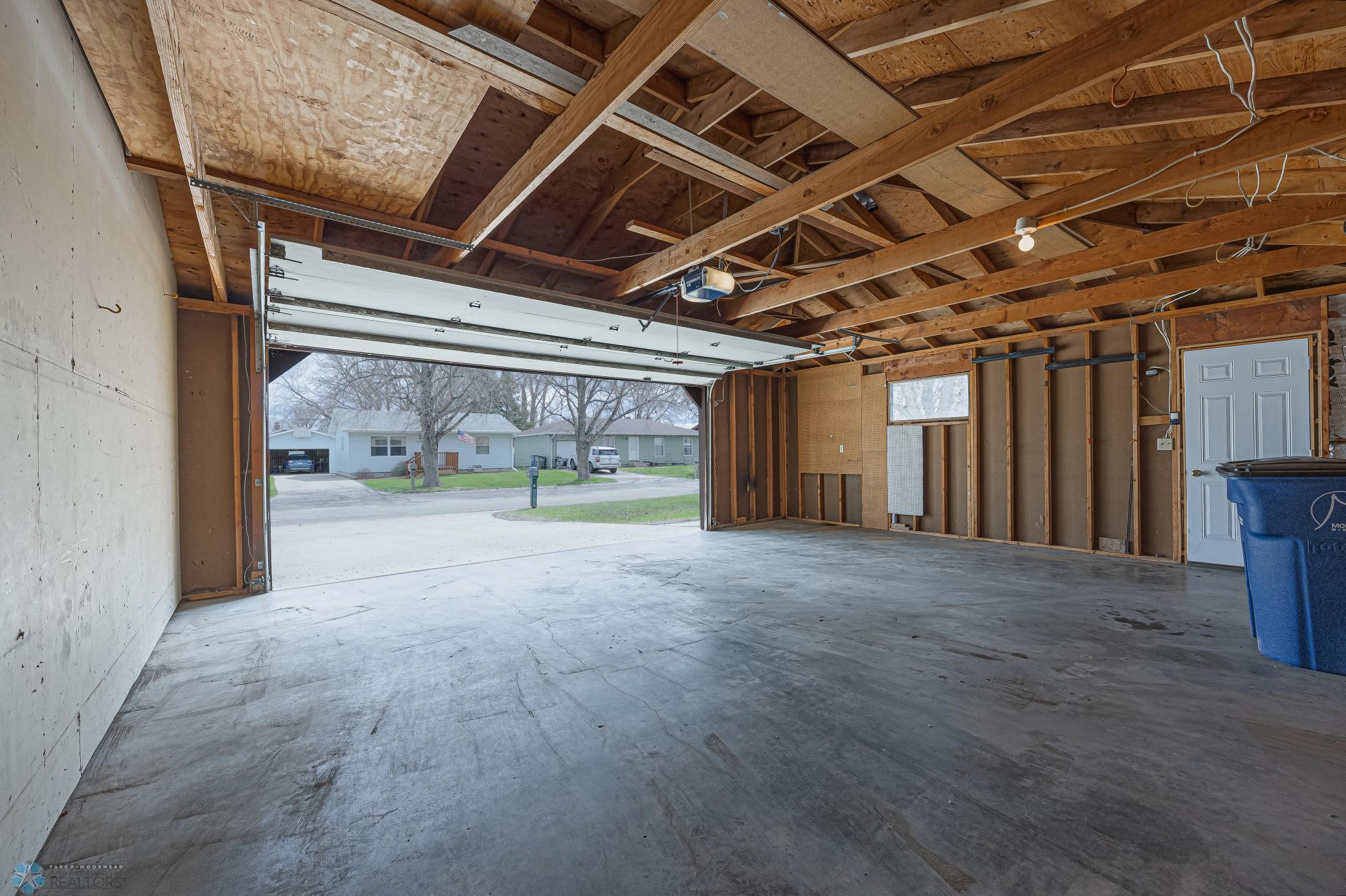 24 x 22 Garage