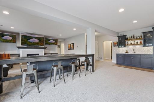 5175 Yellowstone Lane N, Plymouth, MN 55446