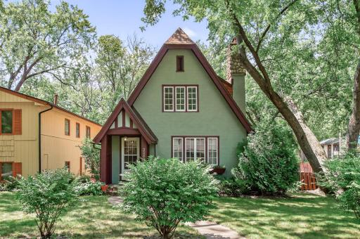 3263 France Avenue N, Minneapolis, MN 55422