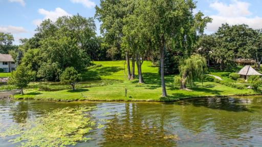 6851 Beach Road, Eden Prairie, MN 55344