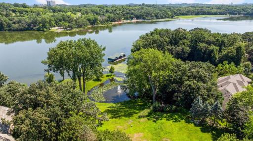 6851 Beach Road, Eden Prairie, MN 55344