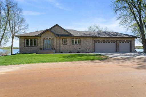 46463 Cambridge Drive, Stanchfield, MN 55080