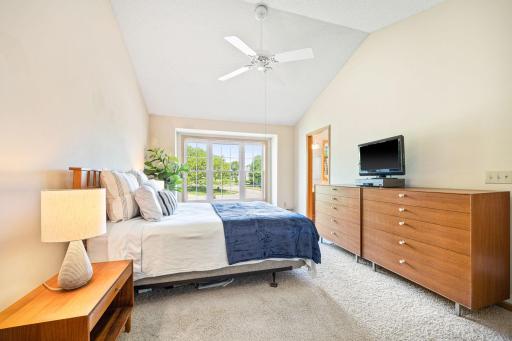 16729 Candlewood Parkway, Eden Prairie, MN 55347