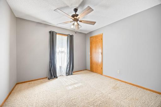 16729 Candlewood Parkway, Eden Prairie, MN 55347