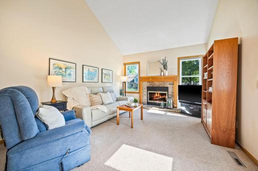 16729 Candlewood Parkway, Eden Prairie, MN 55347