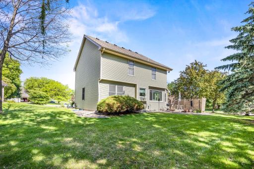 16729 Candlewood Parkway, Eden Prairie, MN 55347