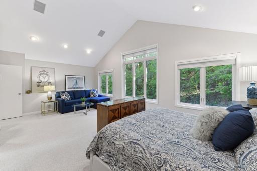 903 Kenwood Parkway, Minneapolis, MN 55403